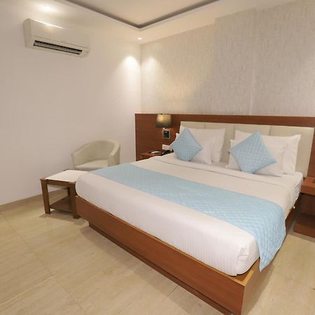 Nh Skye Suites Нью-Делі Екстер'єр фото