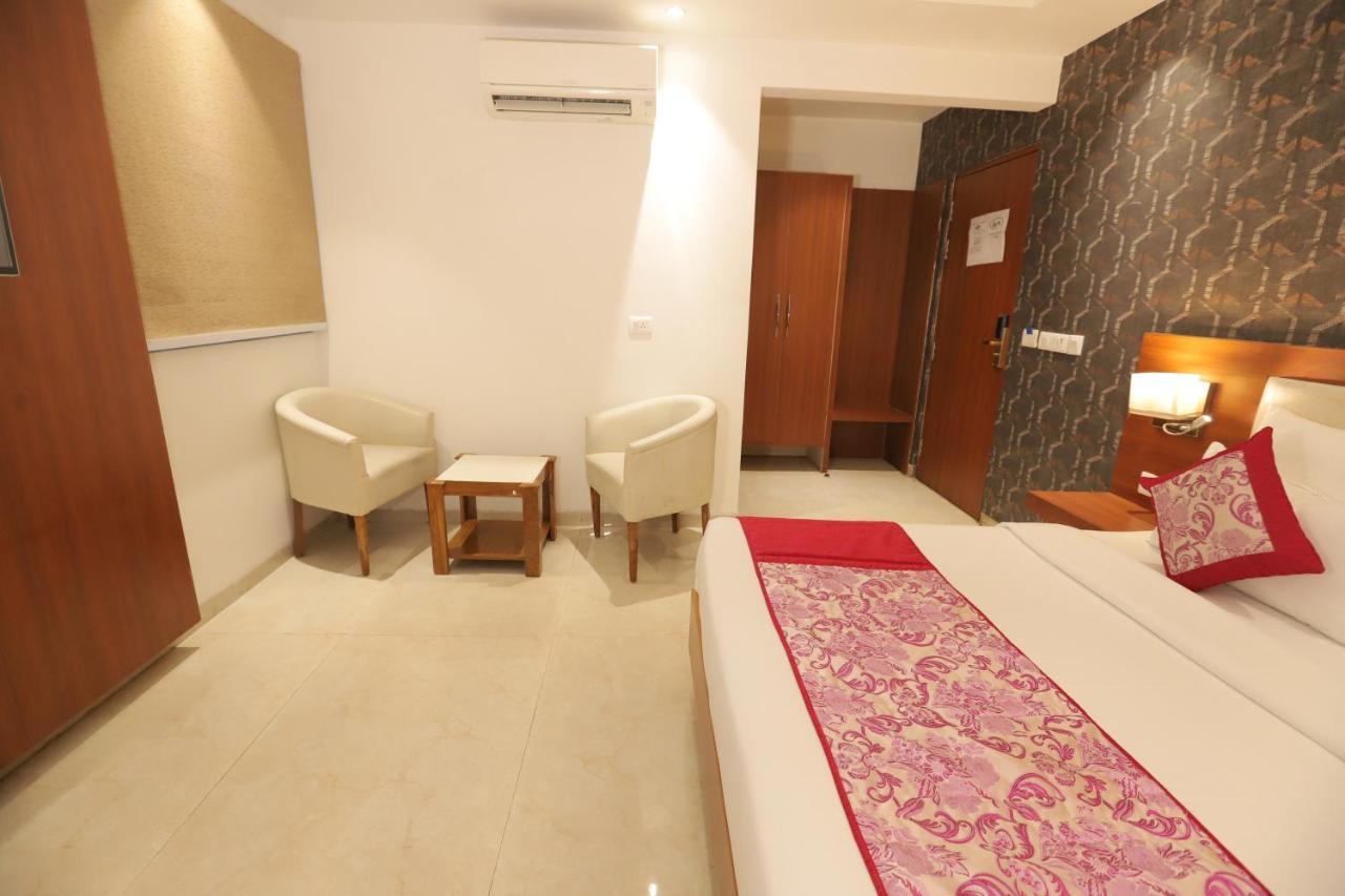 Nh Skye Suites Нью-Делі Екстер'єр фото