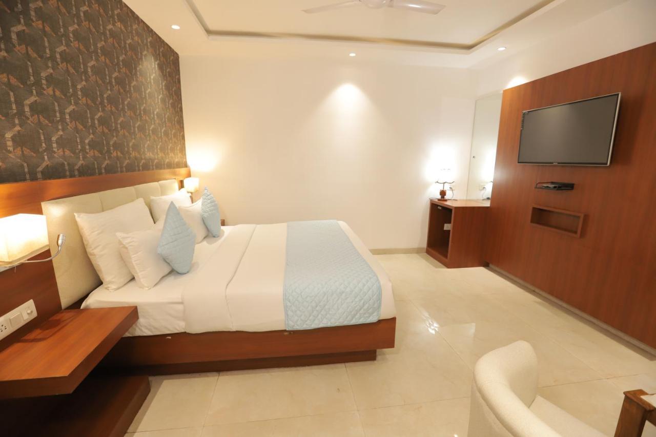 Nh Skye Suites Нью-Делі Екстер'єр фото